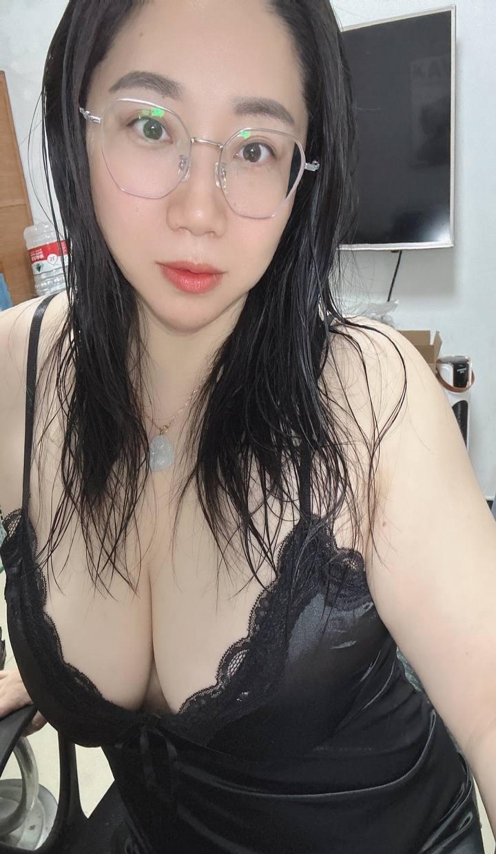 36D丰乳巨臀 服务多 性格好